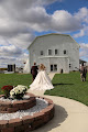 Your wedding venue White Rose Barn in North Lawrence in Ohio